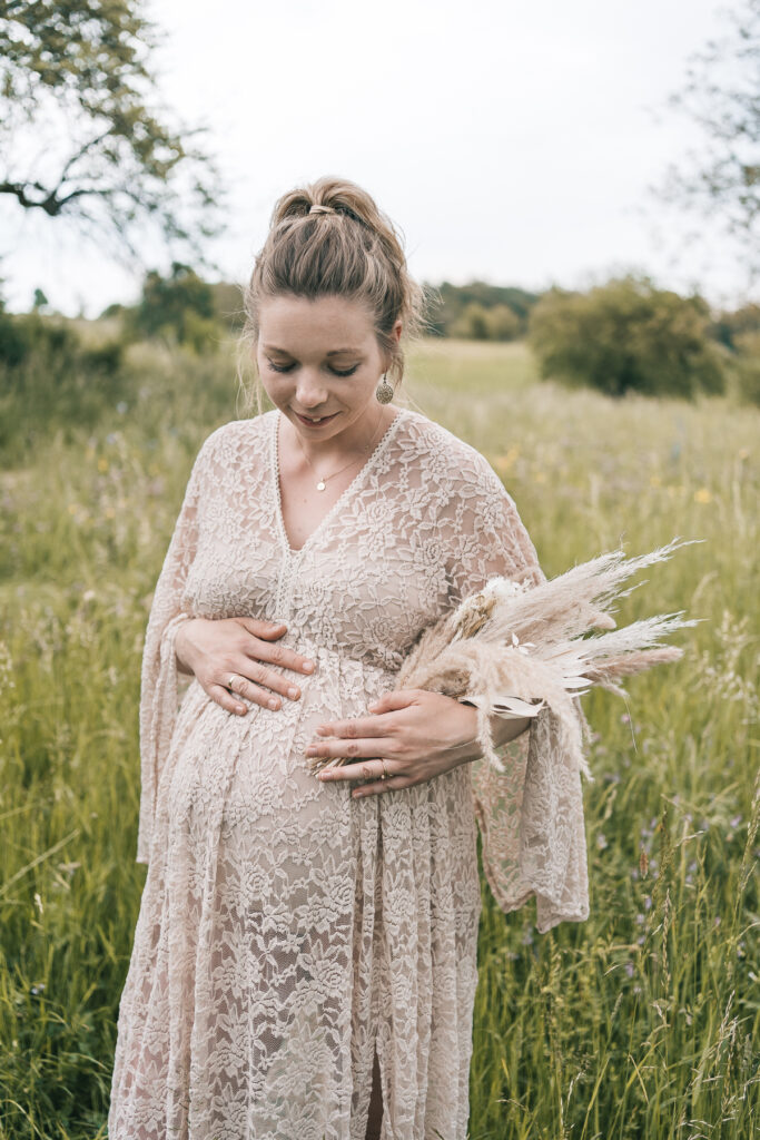 Bilder der Schwangerschaft in der Nähe von Basel