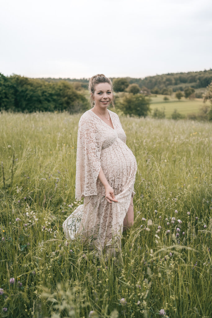 Bilder der Schwangerschaft in der Nähe von Basel