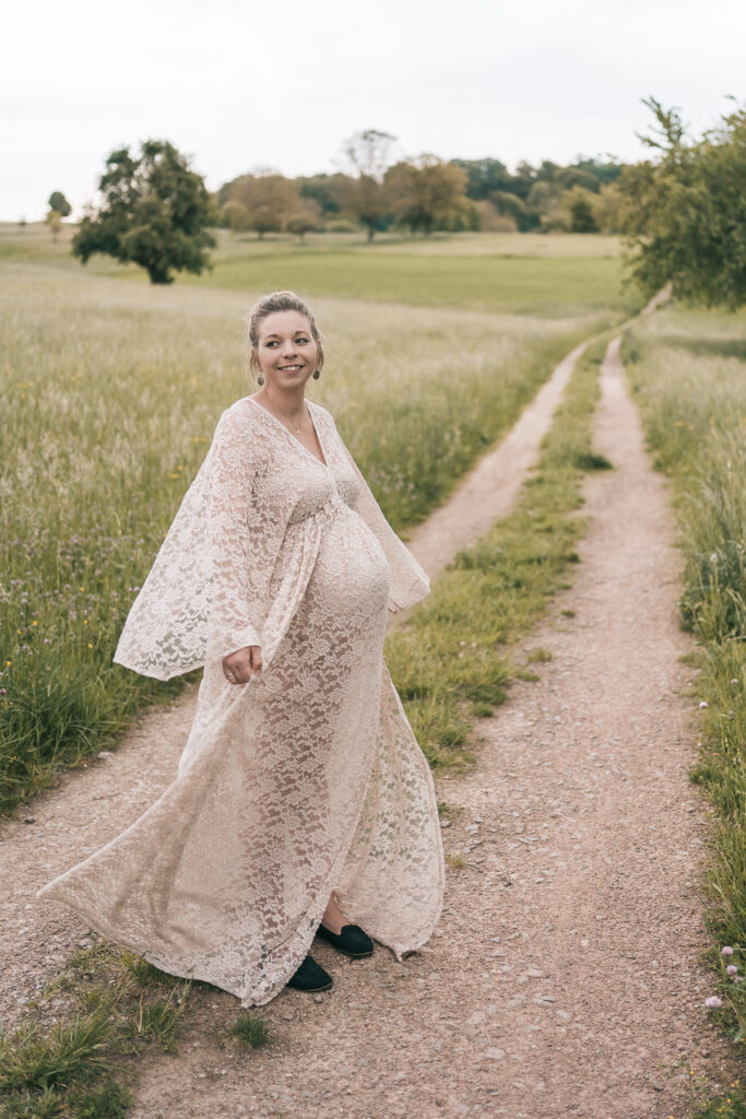 Bilder der Schwangerschaft in der Nähe von Basel